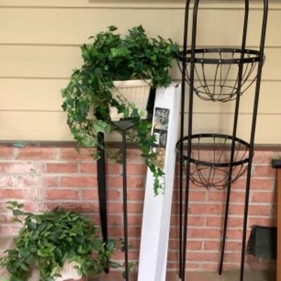 O - 291  Patio Decor 