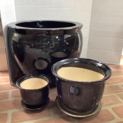 O - 297  Lot of Three Planters in Various Sizes 