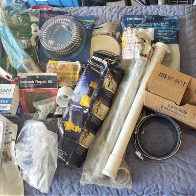 lot 90 - Assorted plumbing parts