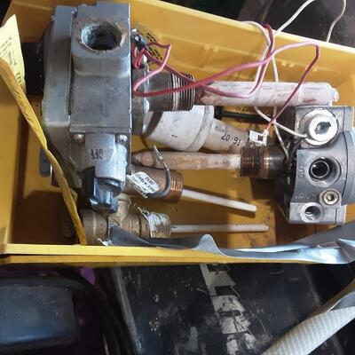 lot109 -1/3hp electric grinder,, ROTO ZIP  spiral saw, gas pilot assembly