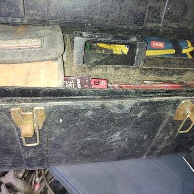 lot 125 - Tool box and contents