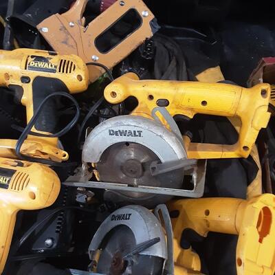 lot 142 - Dewalt tool bag with assorted power Dewalt tools/batteries/chargers, hand stapler 