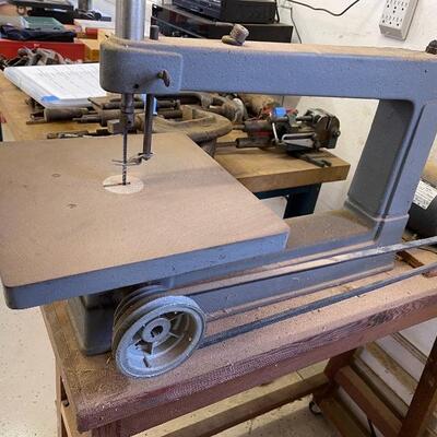 812-Vintage Band Saw