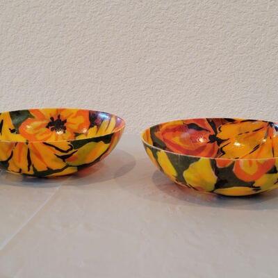 Lot 9: Vintage Mid Century Modern Fiberglass Salad Bowls