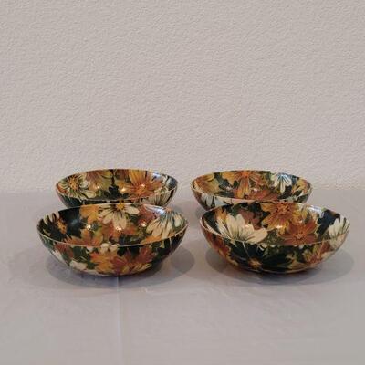 Lot 10: (4) Vintage Mid Century Modern Fiberglass Salad Bowls
