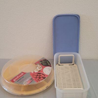 Lot 13: Vintage Tupperware & Servette Tray