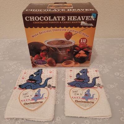 Lot 18: Chocolate Fondue Pot & Chocloasurus Handtowels