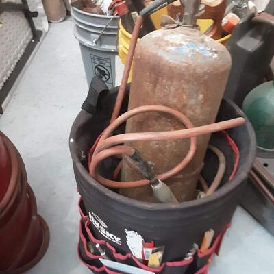 lot 208 Empty tank w/hose, Bucket/pockets,  etc
