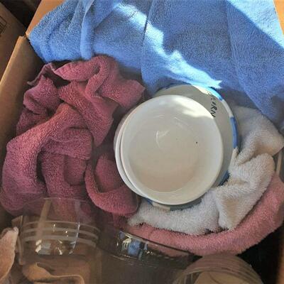 lot 287 - Kitchen dishes as shown