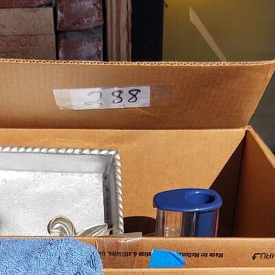 lot 288 - Box of assorted kitchen