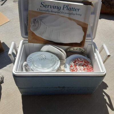 lot 304 - Cooler full of dishes