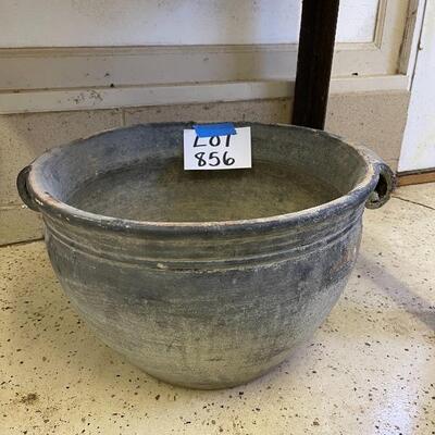 856-Terracotta Pot-Painted Black
