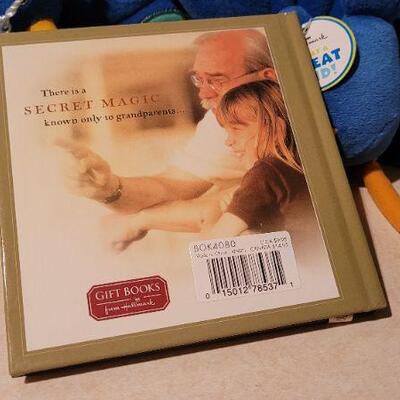 Lot 26: Grandparent's Magic New Book + Great Kids Hallmark New Figures