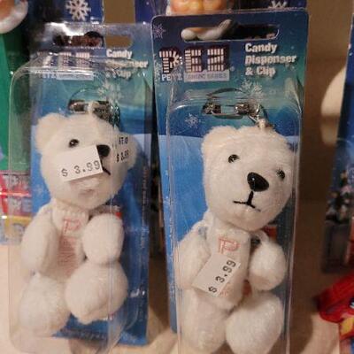 Lot 27: Assorted NEW PEZ Dispensers 