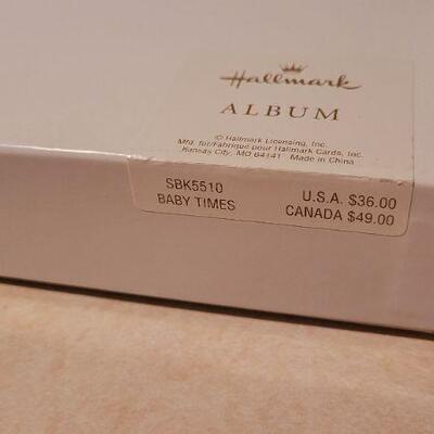 Lot 36: New Hallmark Infant Instant Scrapbook 