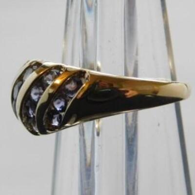 14 KT Yellow Gold Ring with Genuine Iolite Stones in Diagonal Setting 3.3 grams