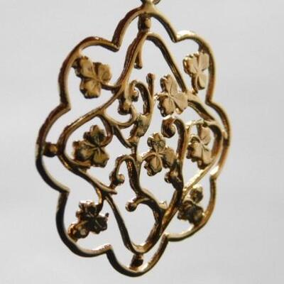 14 KT Gold Floral Filigree Pendant 3.3 grams