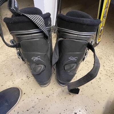 875-Rossignol Duetter Snow Skis, Ski Boots & Poles