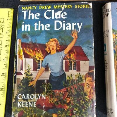 Set of 5 Vintage Nancy Drew Mystery Story Books