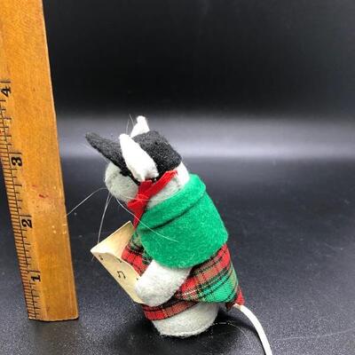 Felt Choir Caroling Mouse Figurine Miniature