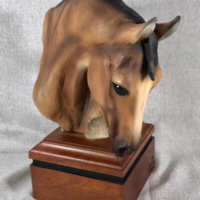 Mill Creek Studios LOVING MOMENT Mare and Foal Horses Figurine Statue
