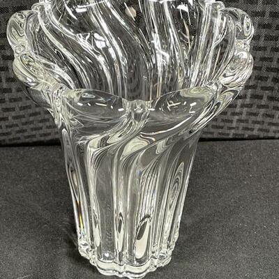 Mikasa glass vase, swirl pattern, peppermint clear