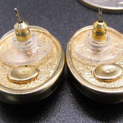 Retro Small Oval Gold Tone Angel Daydreaming Enamel Earrings