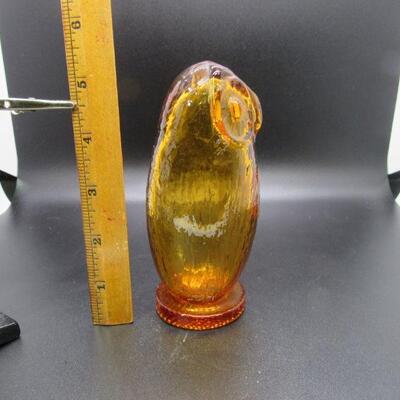Pilgrim Amber Brown Handblown Glass Owl Figurine