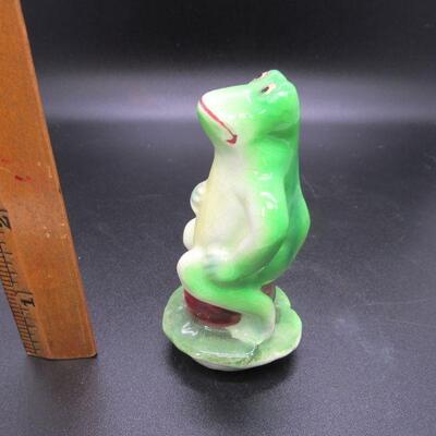 Pair of Frog Salt & Pepper Shakers