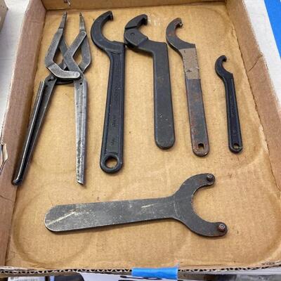 895-Specialized Wrenches