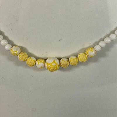 Lot 8 - Vintage Shell Necklace