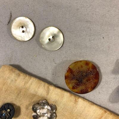Lot 13 - Bag of Vintage Buttons