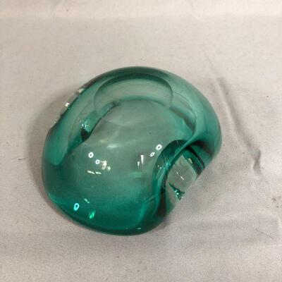Lot 14 - Small Green Art Glass Bowl