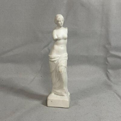 Lot 17 - Small Venus de Milo Figurine