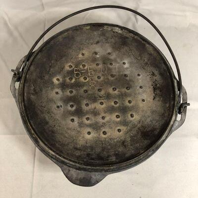 Lot 24 - Cast Iron Dutch Oven