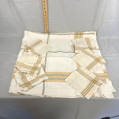 Lot 28 - Vintage Tablecloth and Napkins