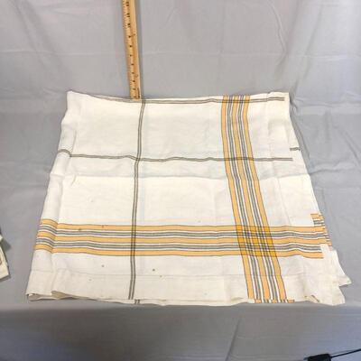 Lot 28 - Vintage Tablecloth and Napkins
