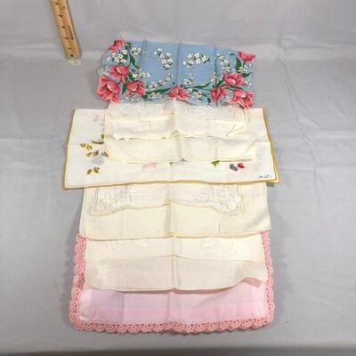 Lot 31 - (10) Hankies