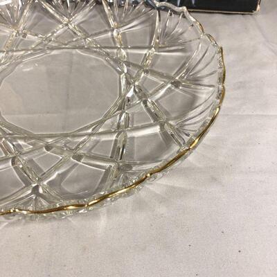 Lot 43 - Mikasa Hampshire Gold Platter
