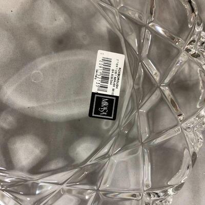 Lot 44 - Mikasa Roxborough Two-Tier Serving Piece