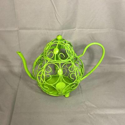 Lot 51 - Green Wire Tea Pot