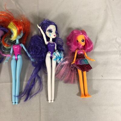 Lot 52 - My Little Pony Equestria Dolls and Others