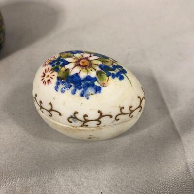 Lot 89 - (8) Trinket Boxes