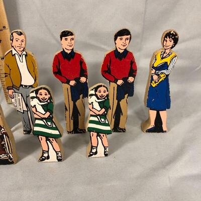 Lot 95 - Wooden Wedge People