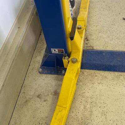 799-Atlas Car Lift Model: 9KBP ( SEE DETAILS)