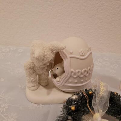 Lot 200: Snowbunnies and Snowbabies (no Boxes)