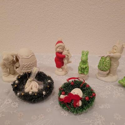 Lot 200: Snowbunnies and Snowbabies (no Boxes)