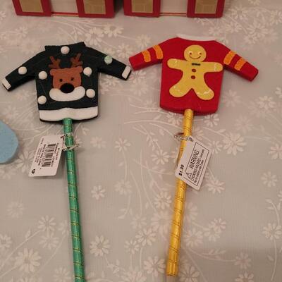 Lot 202: Christmas Notecards, Pens, Notepads and Teddy Bear Deco 