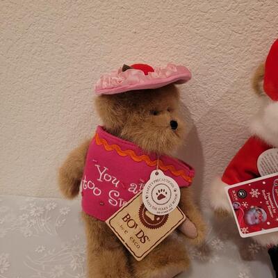 Lot 205: Boyd's Bears Santa Bear and Cupcake Bear