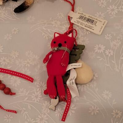 Lot 209: Cat Christmas Ornaments 